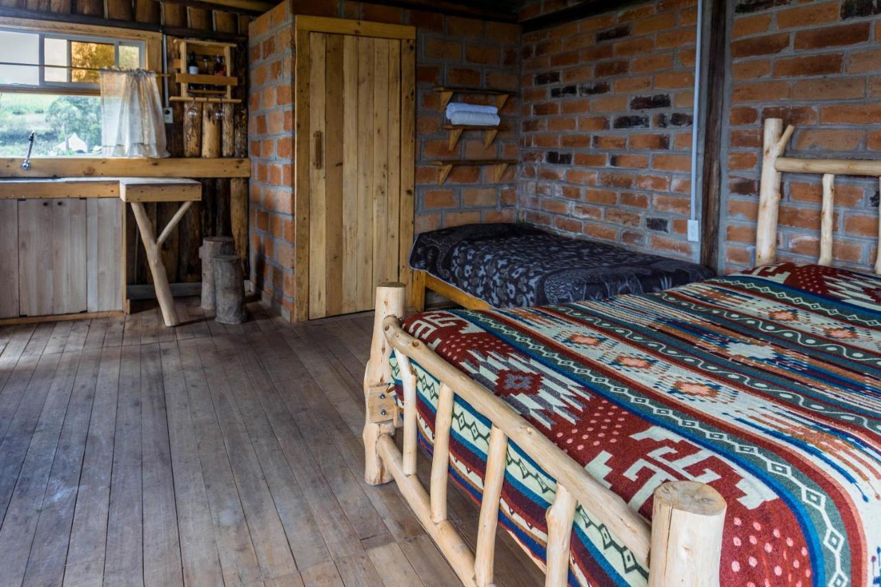 Cabanas Y Glampings Balcon Del Lago Otavalo Exterior photo