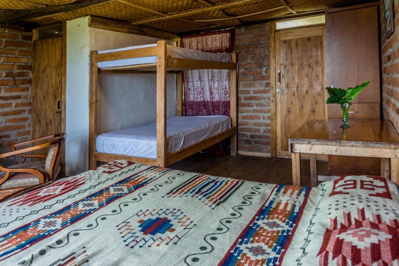Cabanas Y Glampings Balcon Del Lago Otavalo Exterior photo