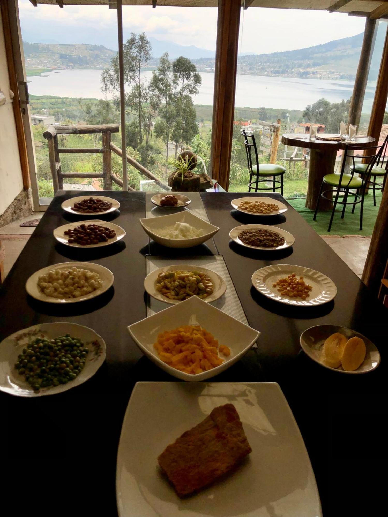 Cabanas Y Glampings Balcon Del Lago Otavalo Exterior photo