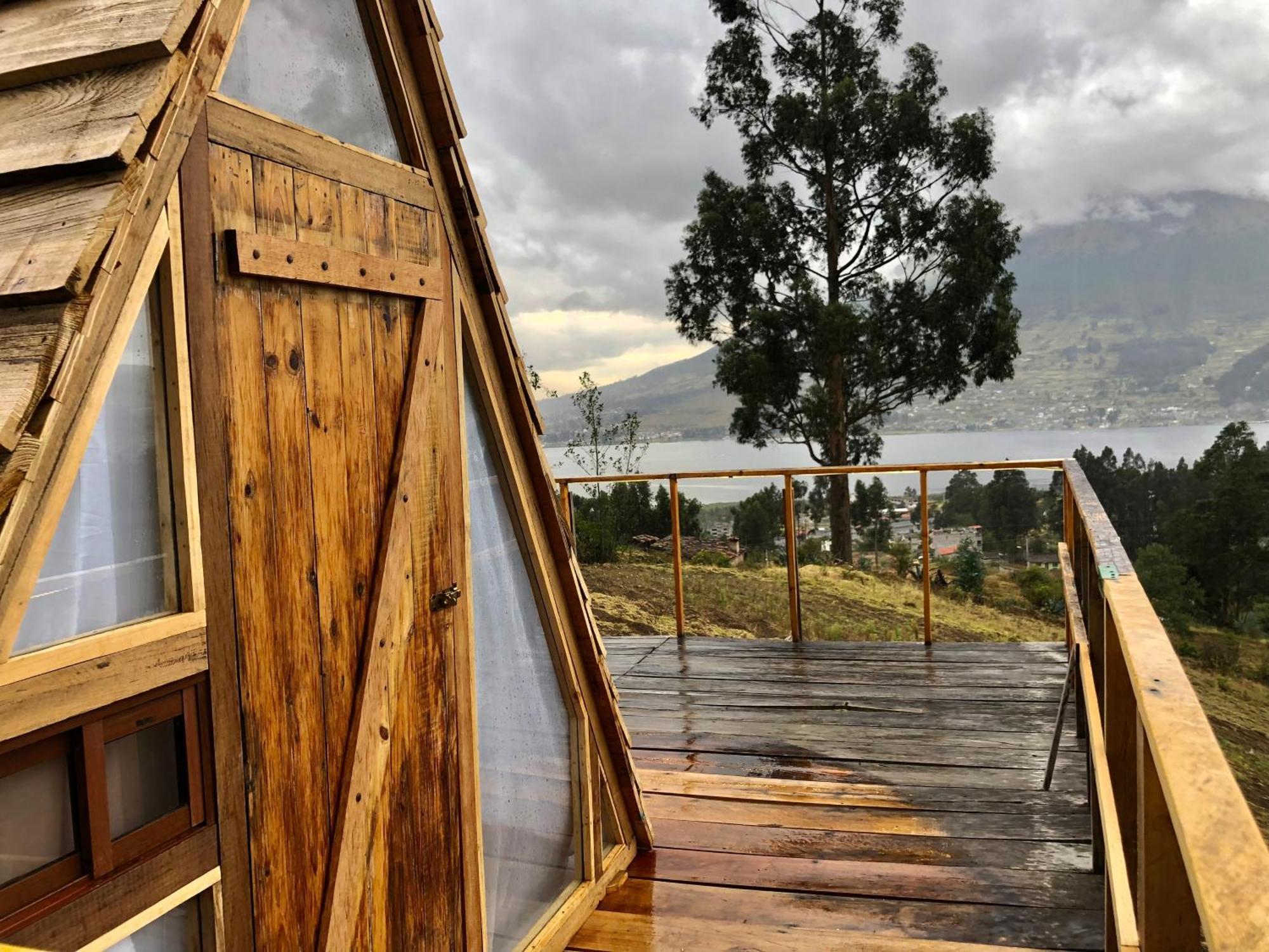Cabanas Y Glampings Balcon Del Lago Otavalo Exterior photo
